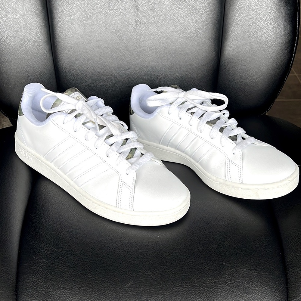 Mens Adidas Grand Court 2.0 Tennis Shoe Camo 8.5
